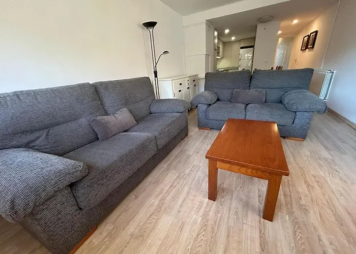 Apartamento Con Jardín En *